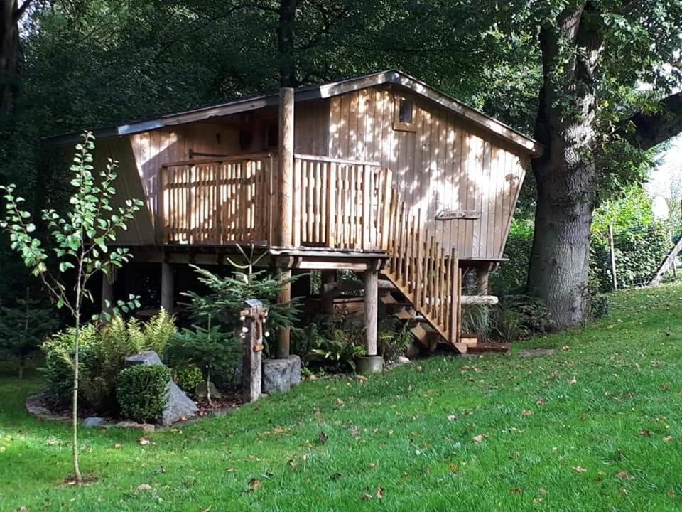 La Cabane Perchee Du Trappeur Écrainville Extérieur photo