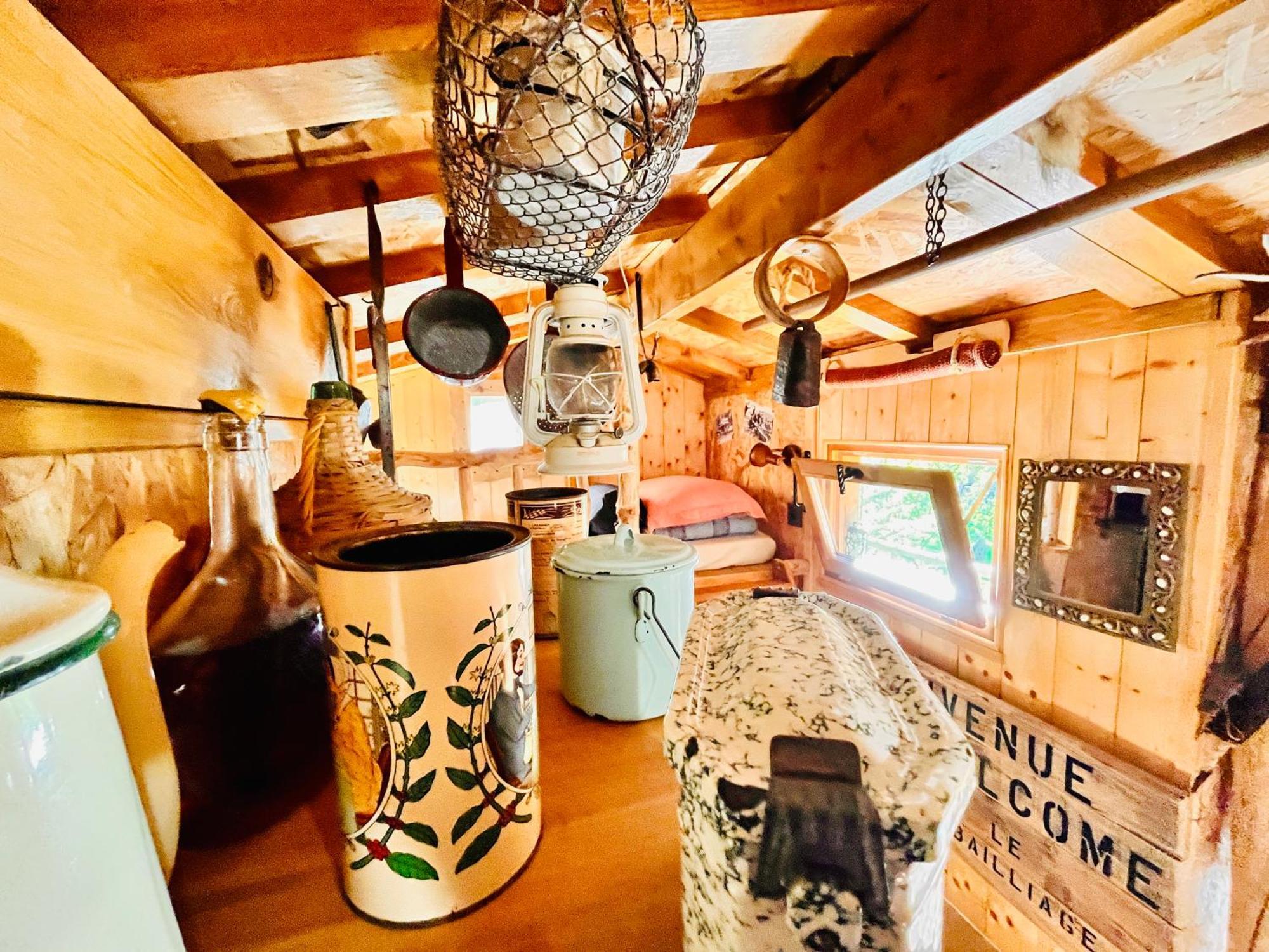 La Cabane Perchee Du Trappeur Écrainville Extérieur photo