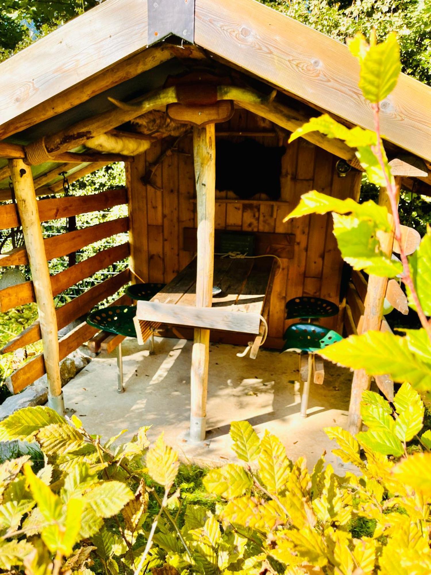 La Cabane Perchee Du Trappeur Écrainville Extérieur photo