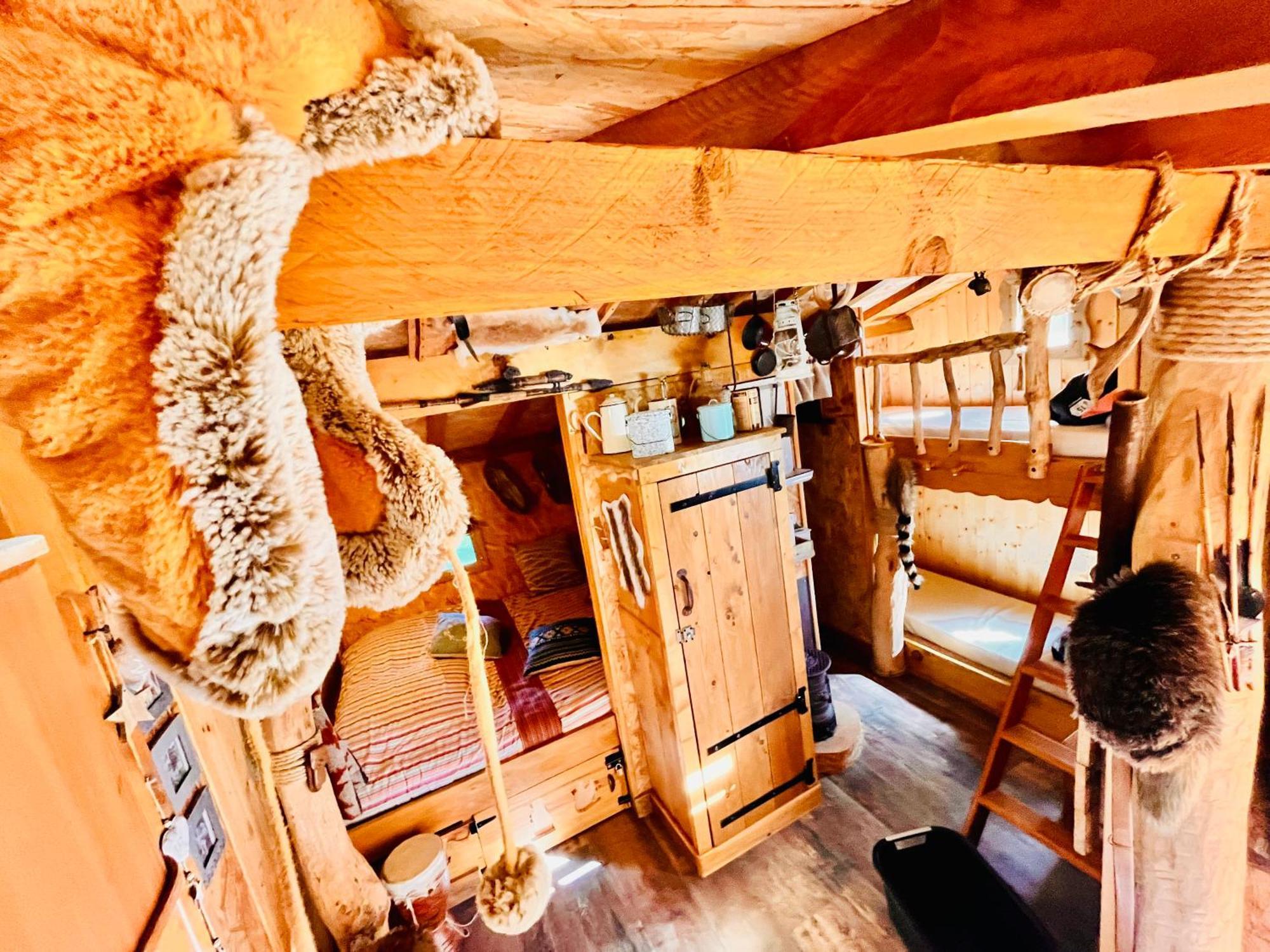 La Cabane Perchee Du Trappeur Écrainville Extérieur photo