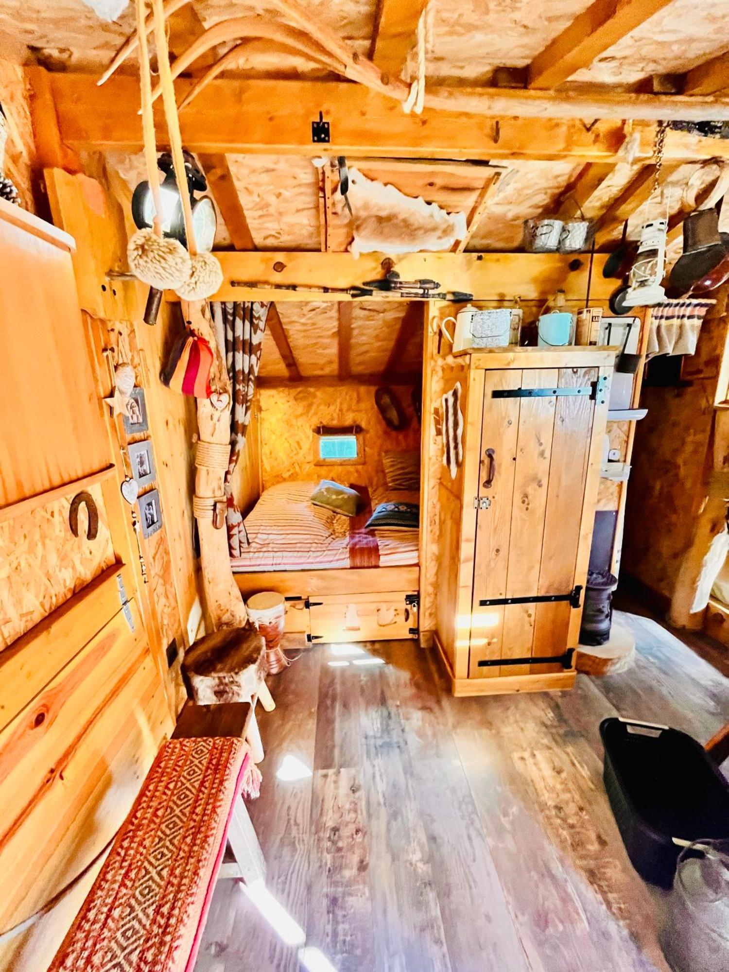 La Cabane Perchee Du Trappeur Écrainville Extérieur photo