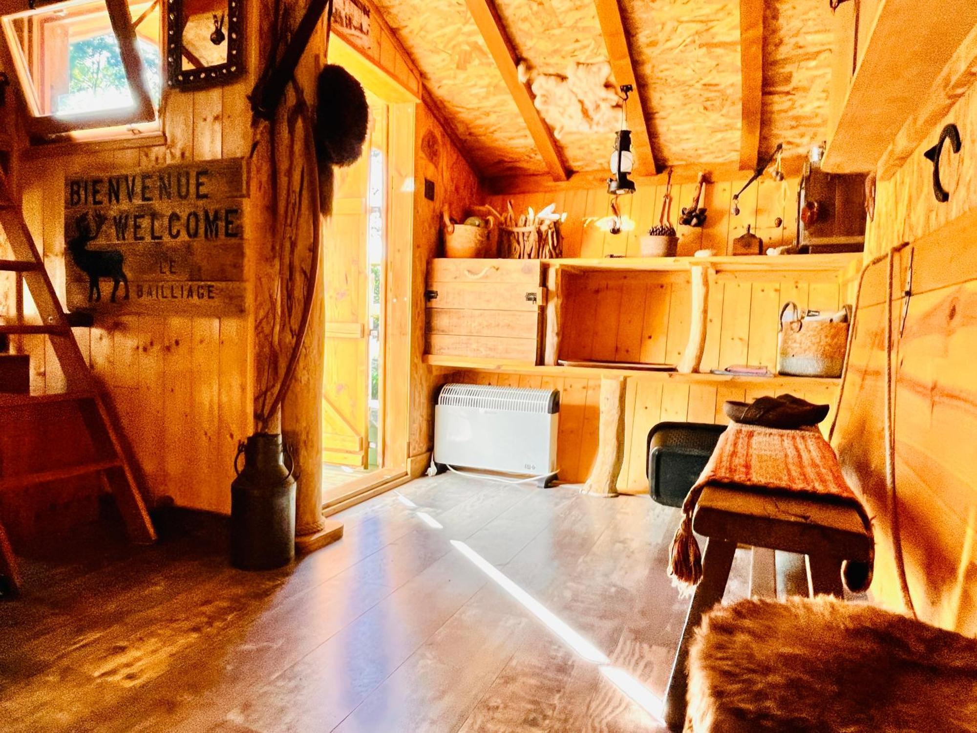 La Cabane Perchee Du Trappeur Écrainville Extérieur photo